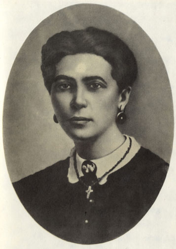 Евгения Яковлевна Чехова, мать писателя. Фото 60-х годов XIX в