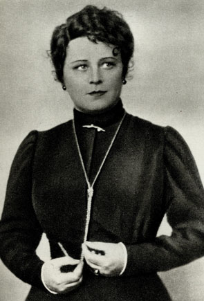 Маша - А. К. Тарасова